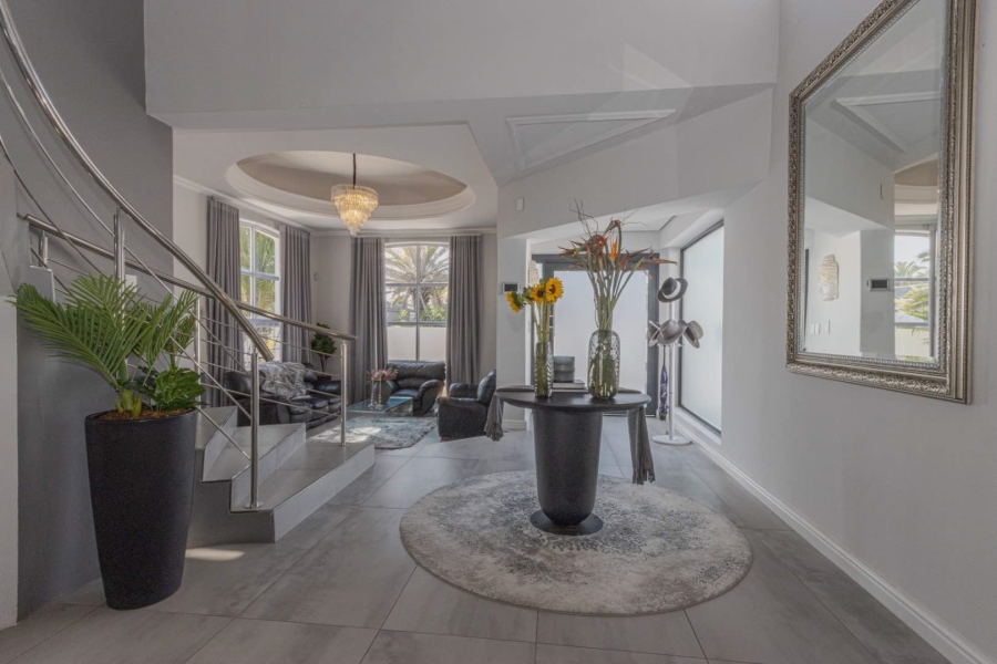 5 Bedroom Property for Sale in Sunset Beach Western Cape